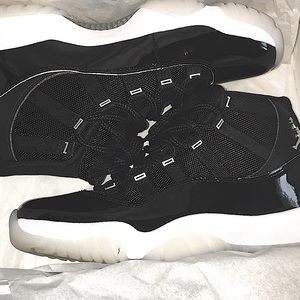Jordan retro 11’s